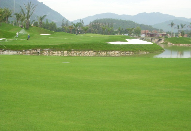 Diamond Bay Golf & Villas (